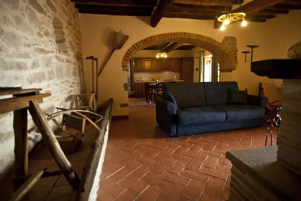 Tenuta Angelici Winery Casa Contea with pool and panoramic pool Cortona