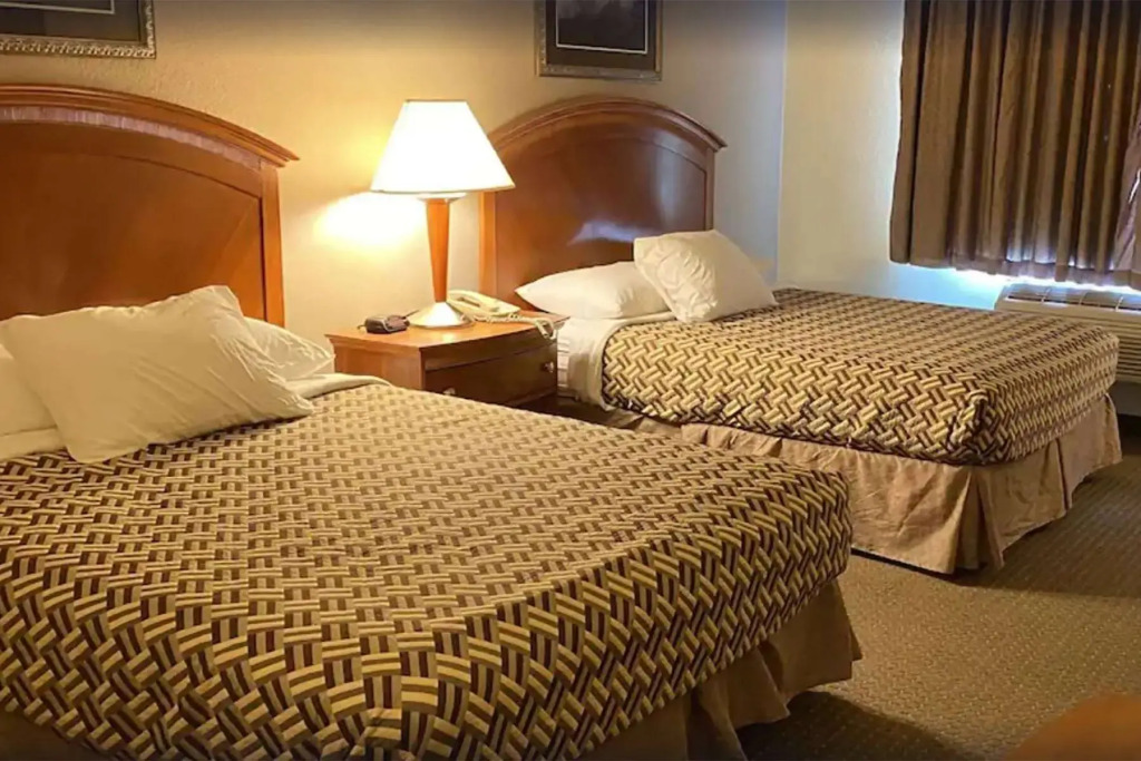 A Riverside Inn Travelodge by Wyndham