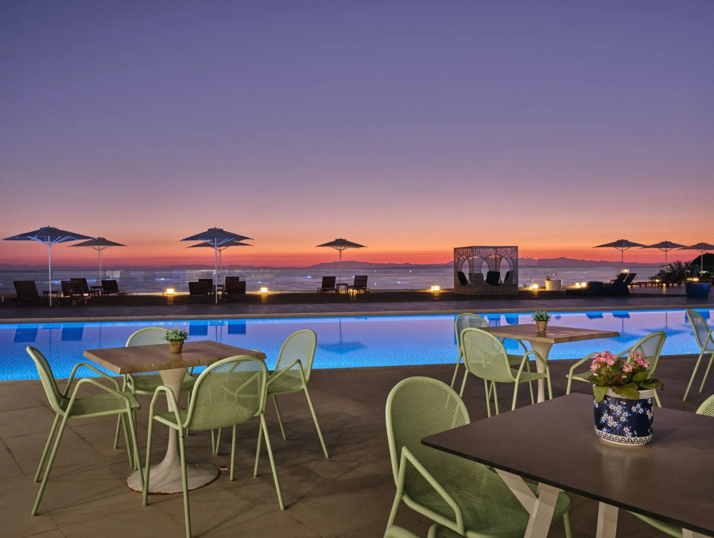 Cavo Orient Beach Hotel & Suites