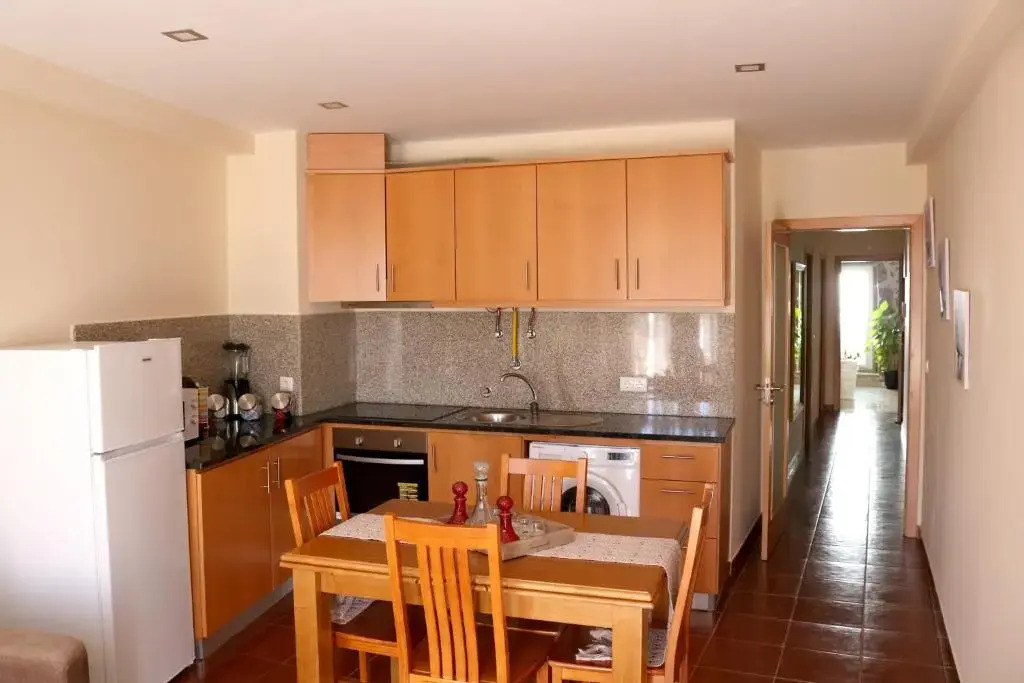 House With 2 Bedrooms in Lamego, With Furnished Terrace and Wifi