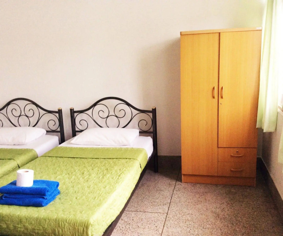 Mint House - Hostel