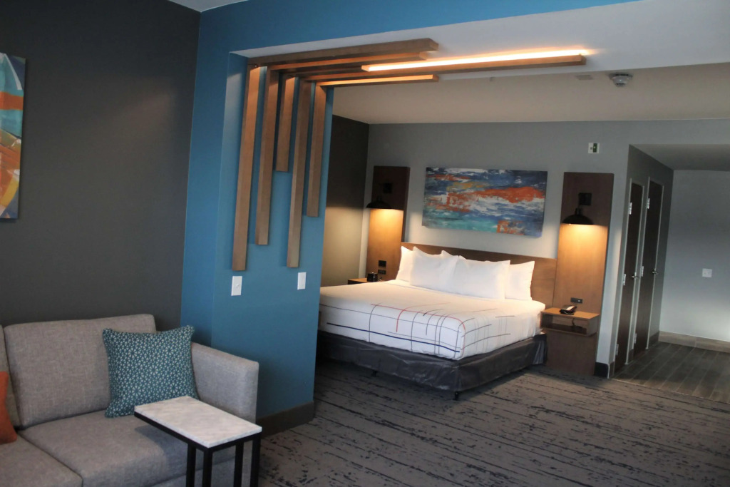 La Quinta Inn & Suites by Wyndham Bardstown
