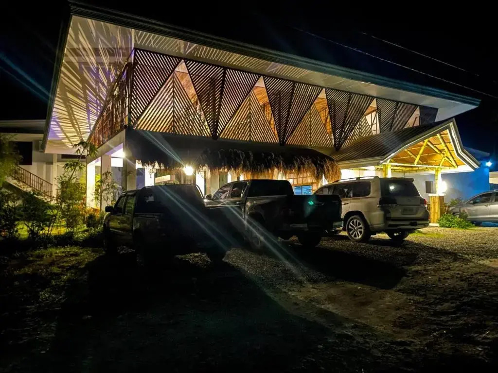 Red Picnic Hostel Panglao