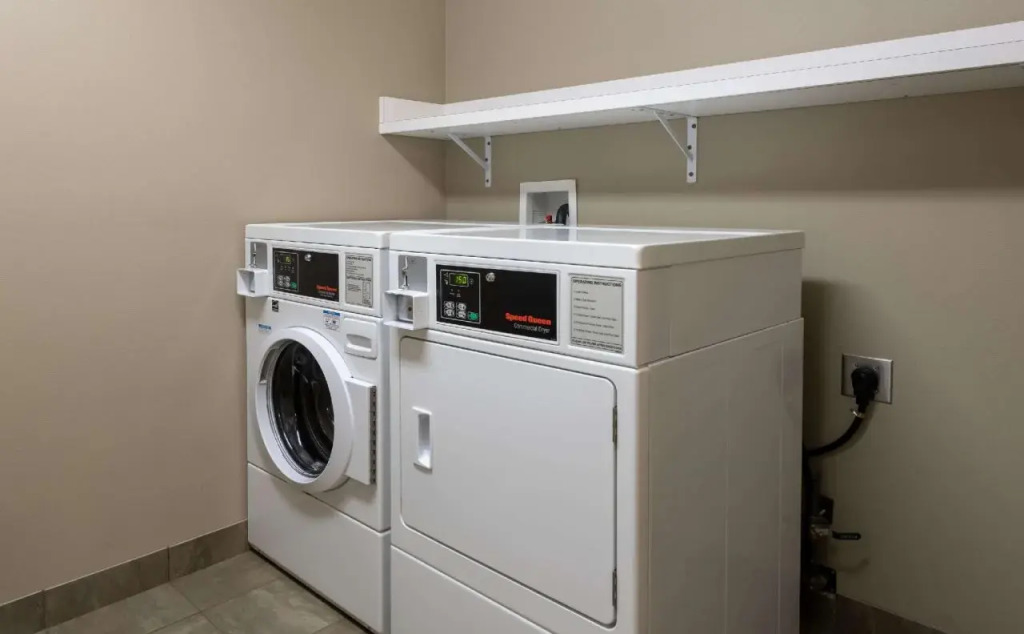 AmeriVu Inn and Suites - Chisago City