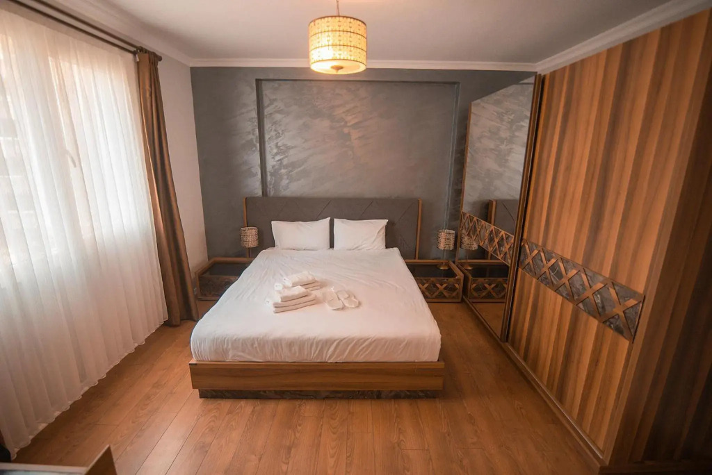 Royal Comfort Hotel