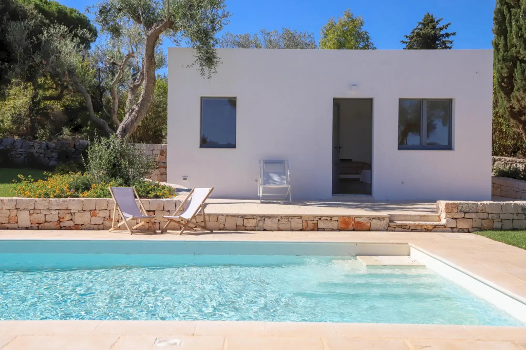 TD Trulli Tortorella with Nature Pool Sauna