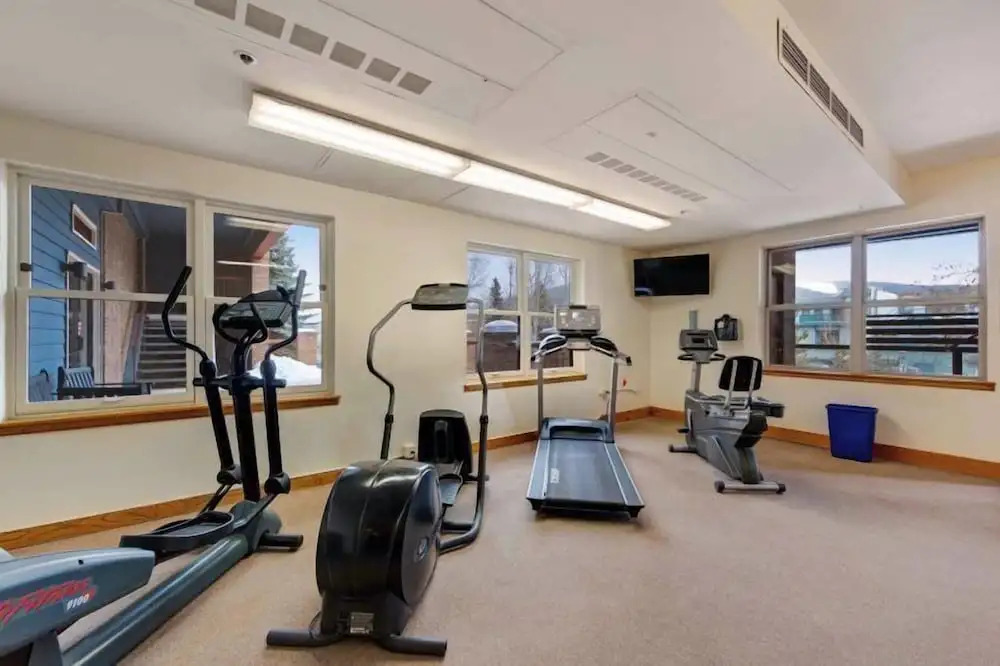 2 Bedroom Ski in Condo Only One Block From Historic Downtown, Shopping, Restaurants and Entertainment