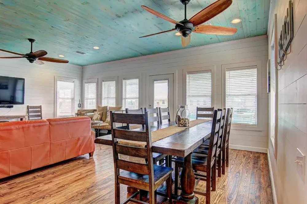 Feelin' Nauti - Four Bedroom Townhome