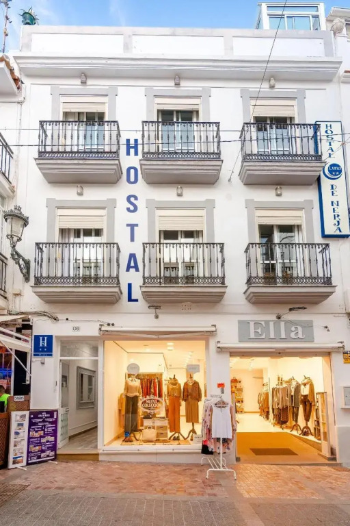 Hostal Boutique Luna de Nerja OLIVE OIL FREE DEGUSTATION & SALE
