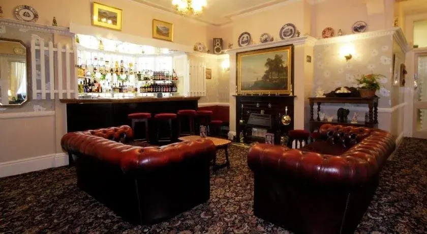 Warwick Hotel