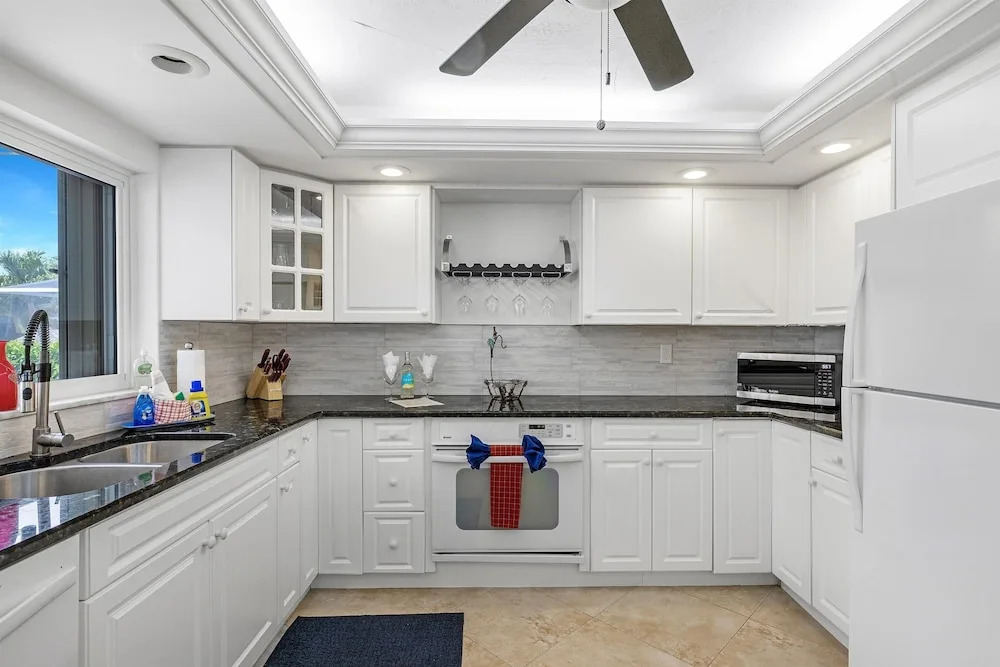 Luxury Waterfront Home With Pool 3 Bedroom Home by RedAwning