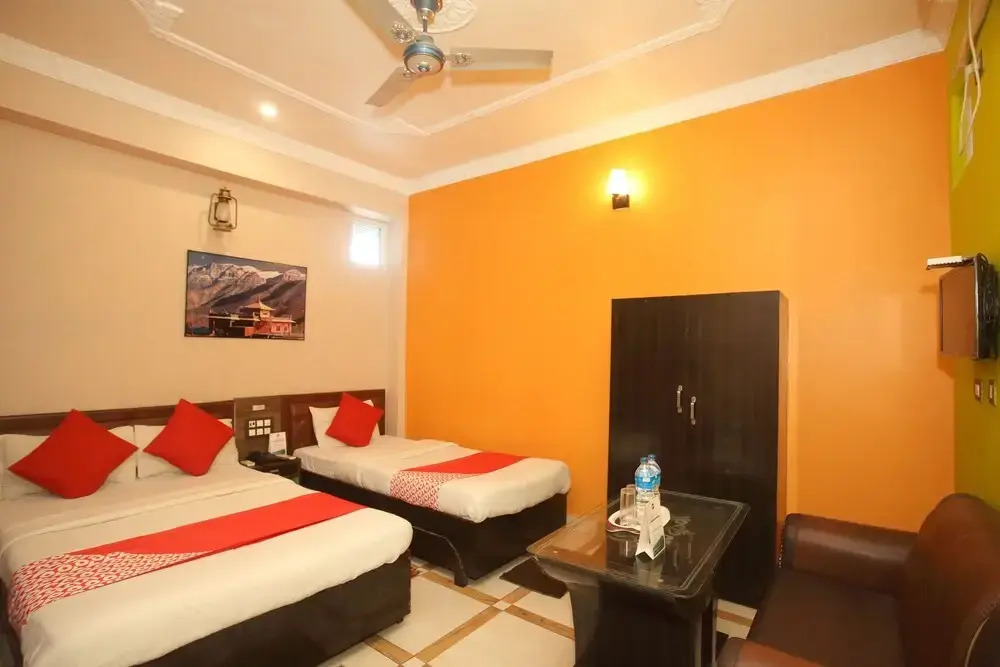 Oyo 512 Hotel Brindaban