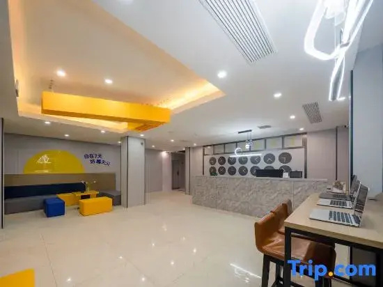 7 Days Premium Hotel (Zhengzhou Xinzheng International Airport)