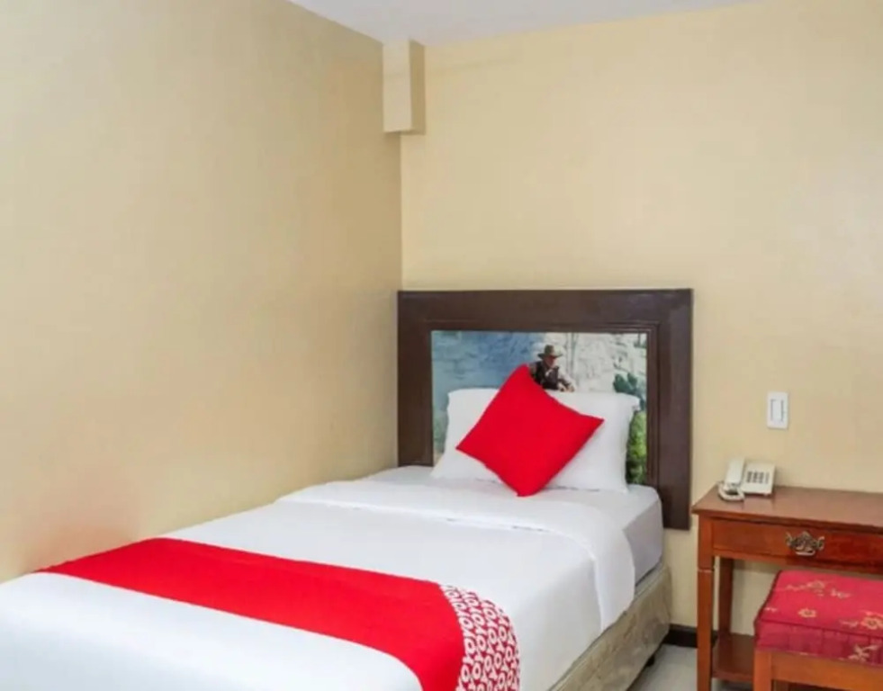 James Country Hotel 2 By OYO Rooms