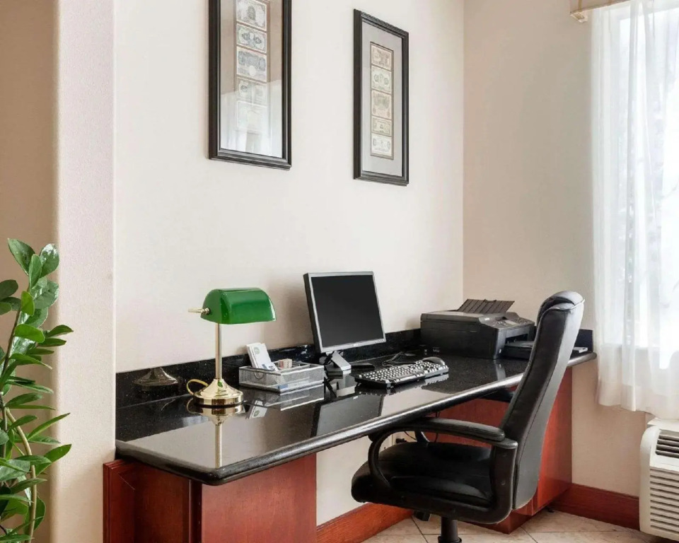 Best Western Heritage Inn & Suites