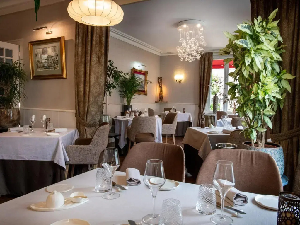 Logis Hôtel La Brèche - Restaurant Berthelot