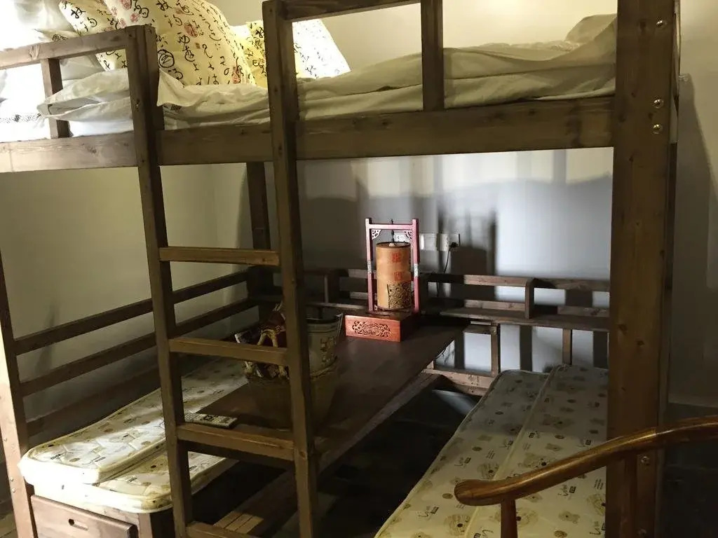 Qiantong Yishi Inn Ningbo