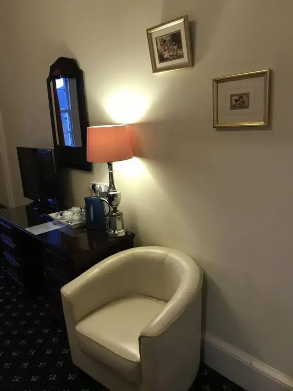 Alexander Guest House