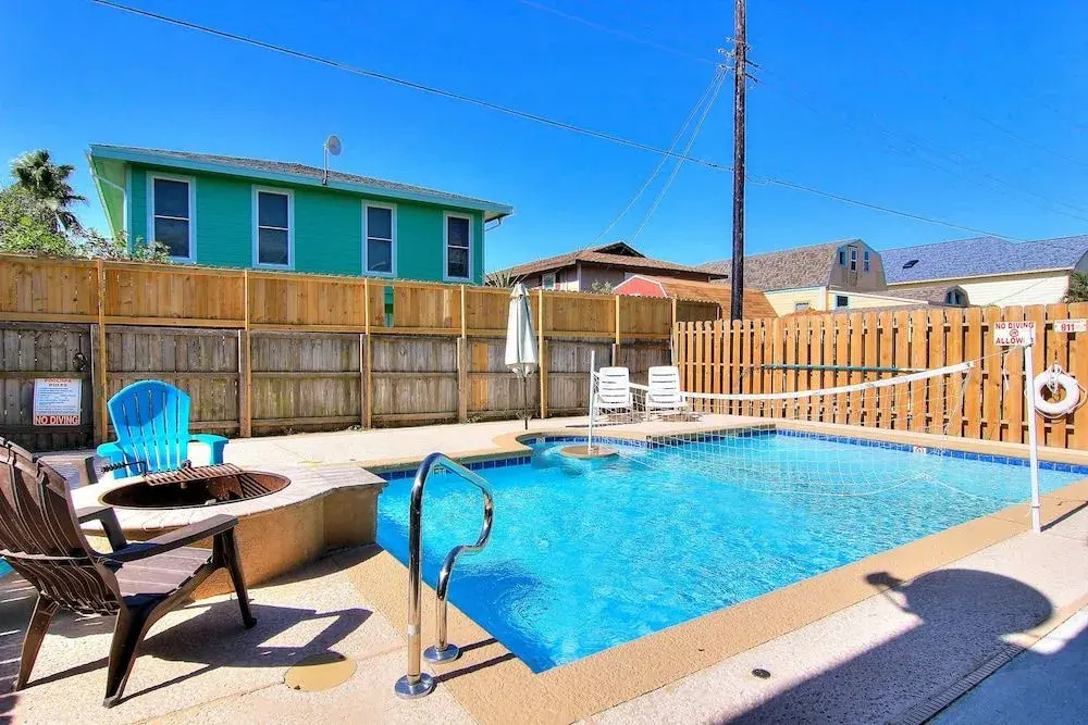 Wait-N-Sea 3Br Home