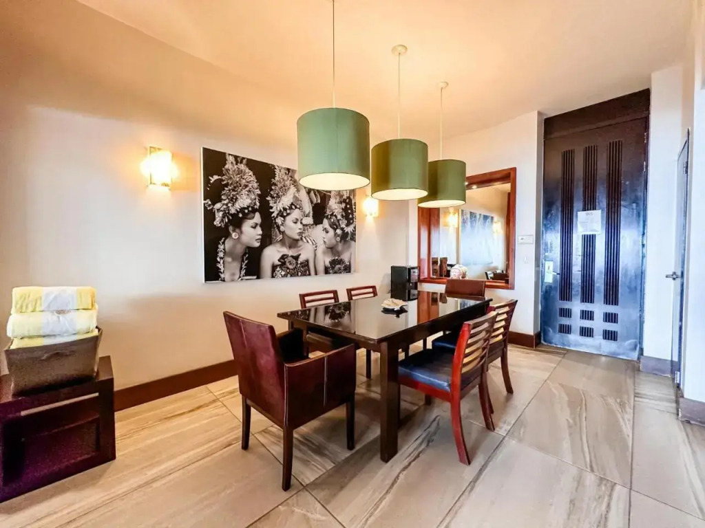 AT 2233 Amazing with Enormous Terrace & PrivatePool
