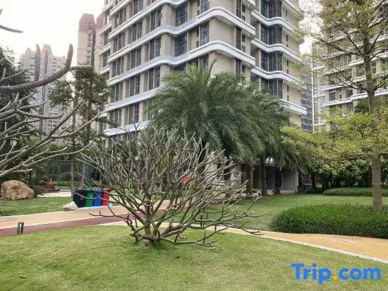 Yunjian Yue Homestay (Danzhou Haihua Island)