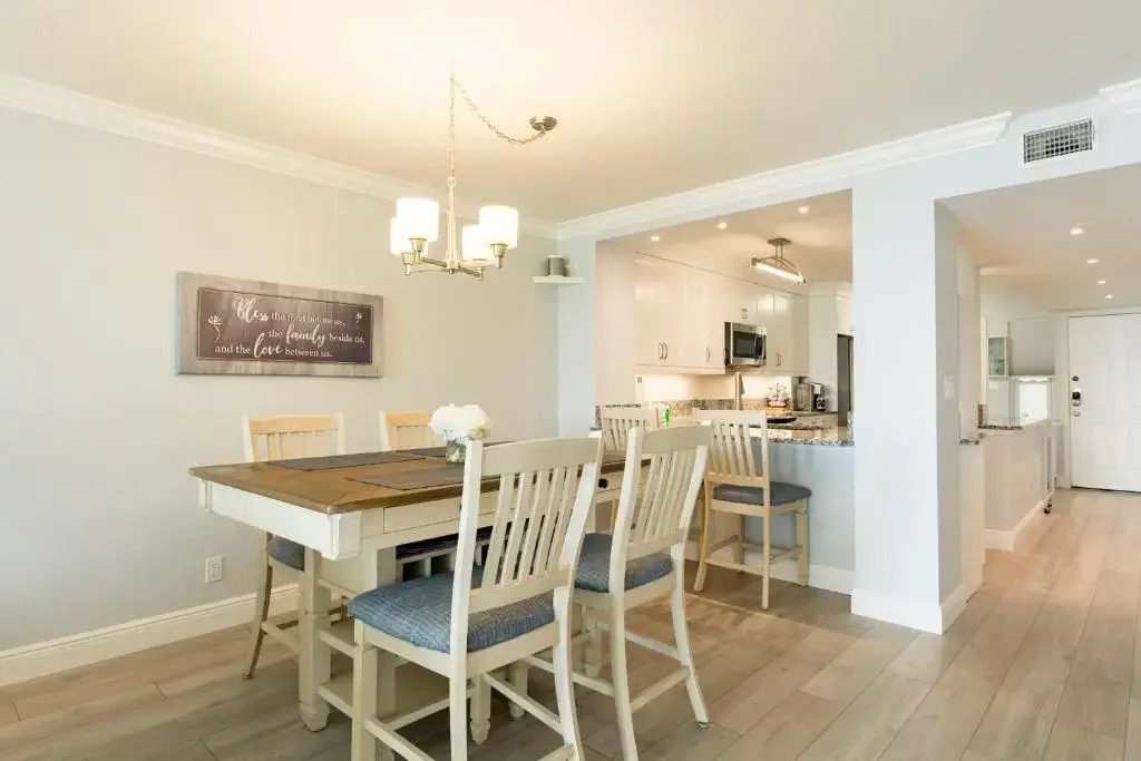 Bahia Vista 11-337, 2 Bedrooms, Views, Heated Pool, Sleeps 6
