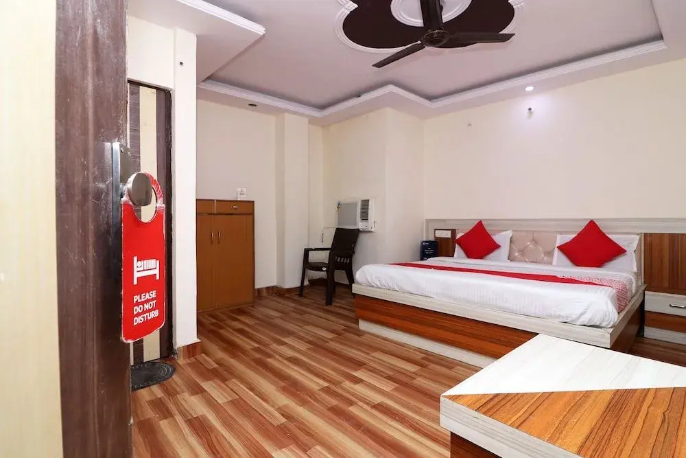OYO 28331 Hotel Keshav-a Unit Of Ghaziabad Inn