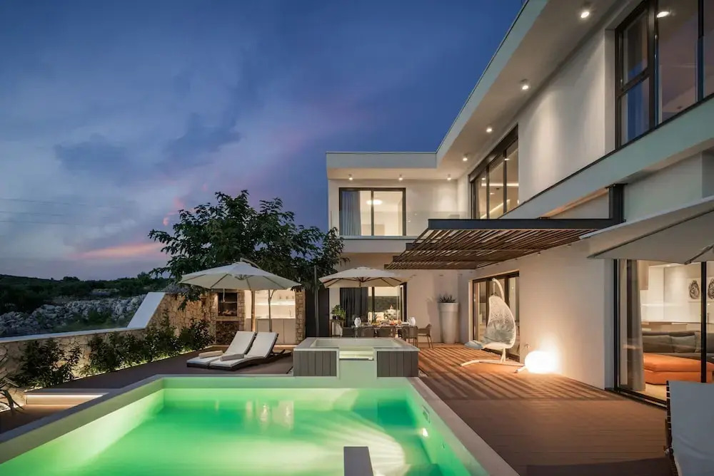 Luxury Villa Golden Eye