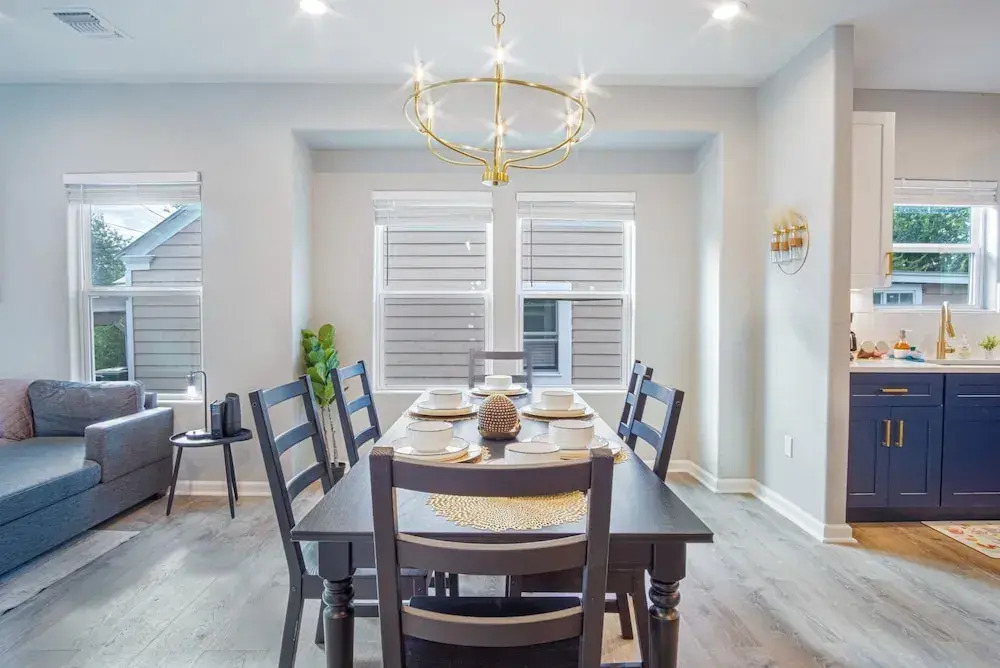 Lovely Charming 4BR 2 5BA Near Downtown s Prime