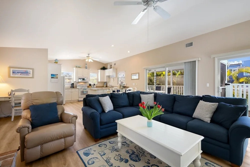 Dock Of The Bay 2 Bedroom Home by RedAwning