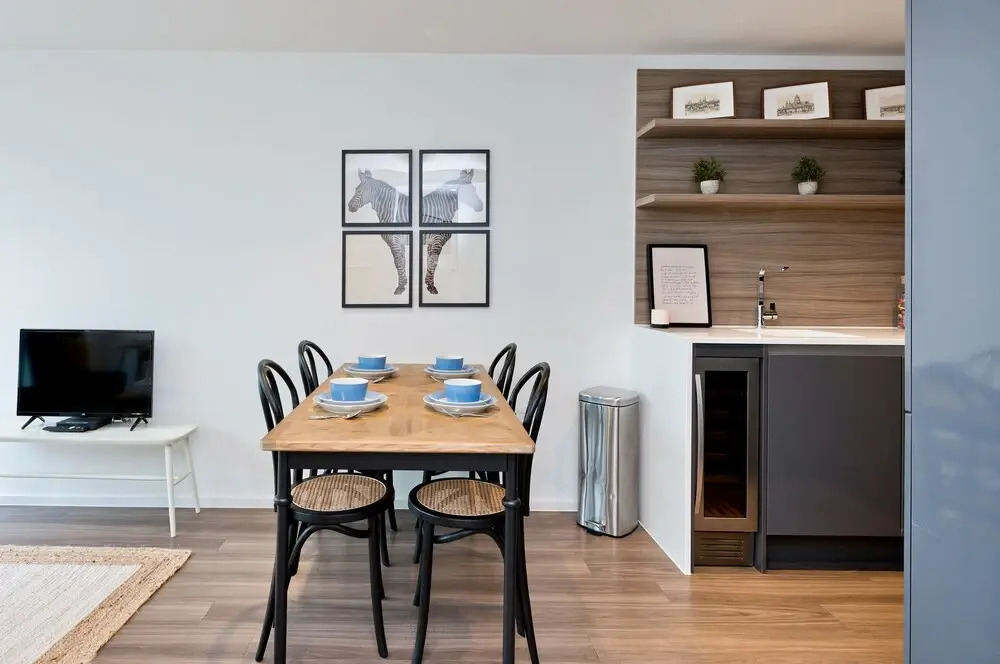 Luxury Flat With Private Terrace in Central Wandsworth by Underthedoormat