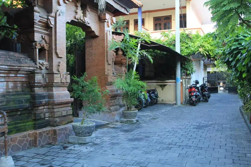 Losmen Cempaka 3