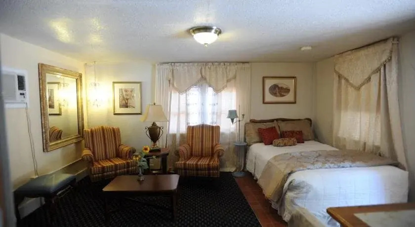 Sunflower Lodge