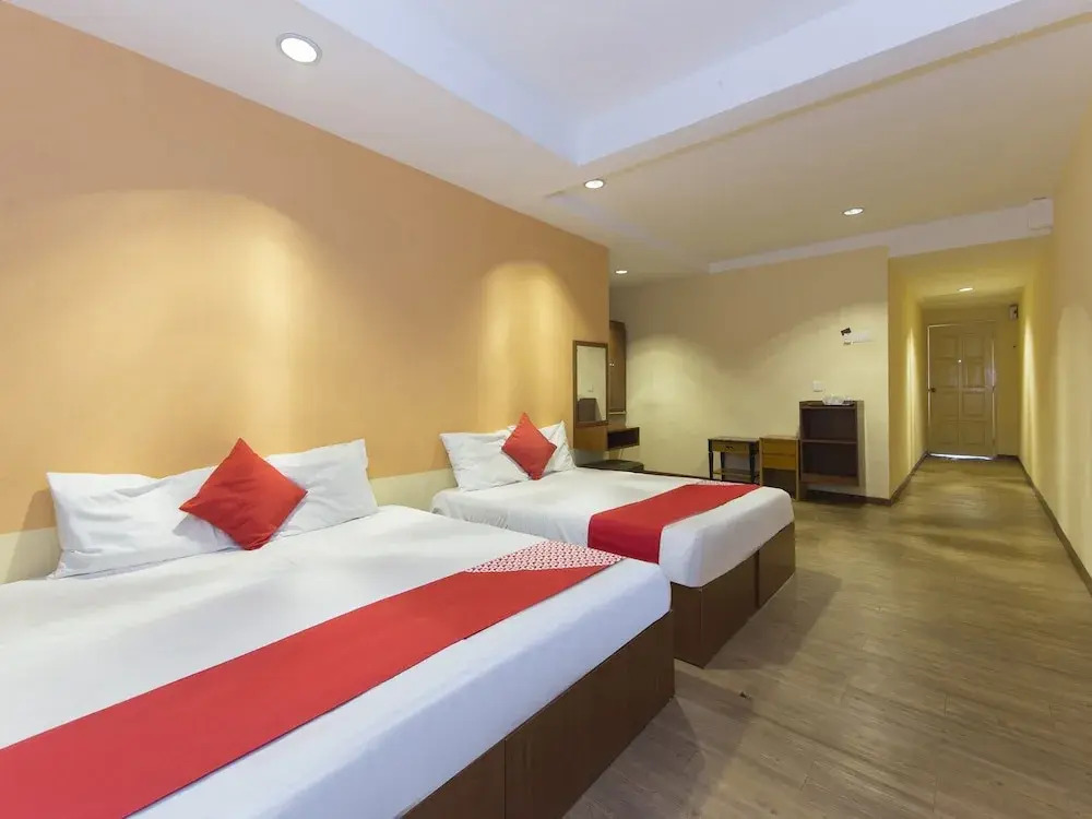 Straits Settlement Inn