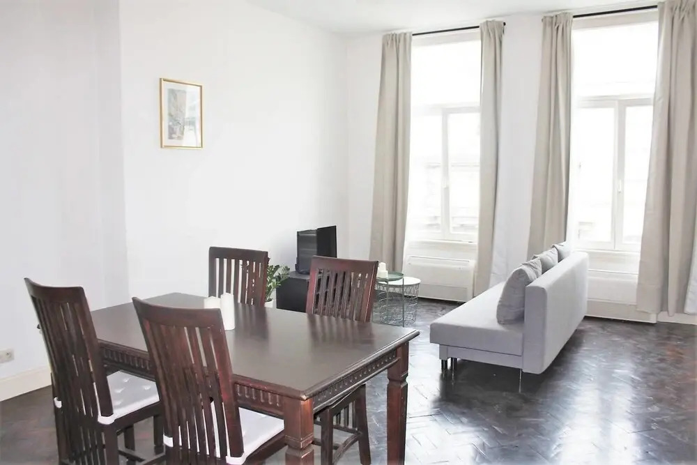 Saint Pauls Suite 35