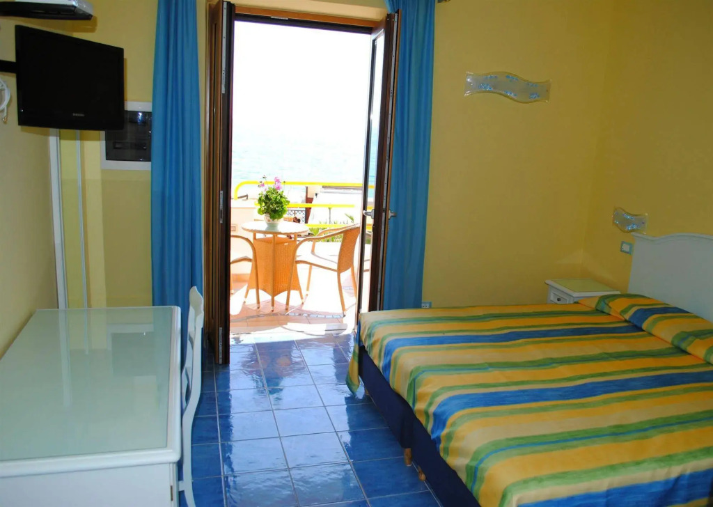 Hotel Cava DellIsola