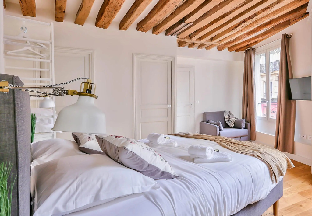 B  363- Magnifique appartement au coeur de Saint michel