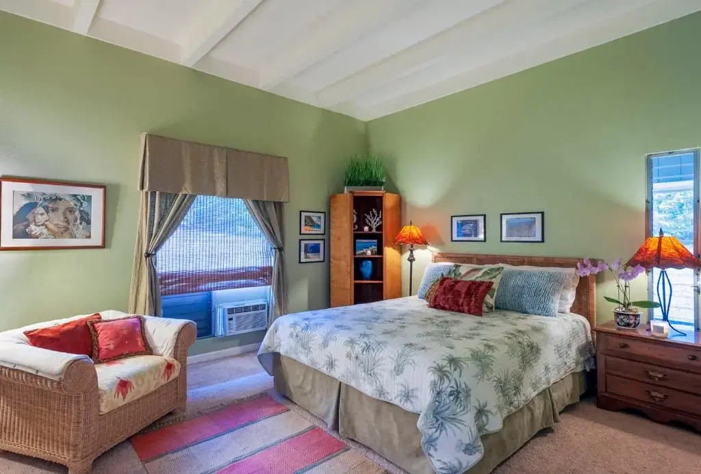 Puamana 25A: AC, spacious, updated, 8min hike to Anini, walk to shopping & more