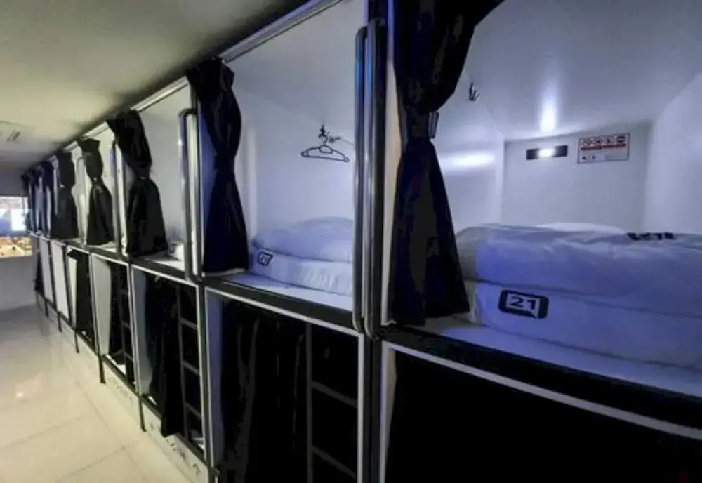 OYO 91036 J CAPSULE HOTEL @ JALAN BUKIT BINTANG