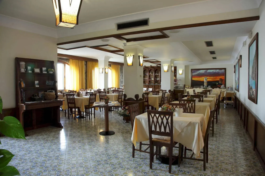 Hotel Mega Mare