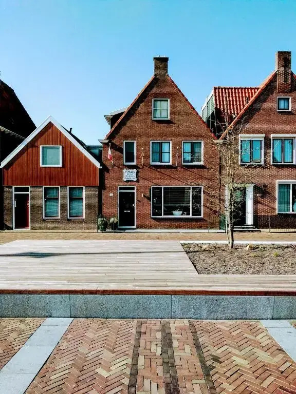 Noemie's Pension House
