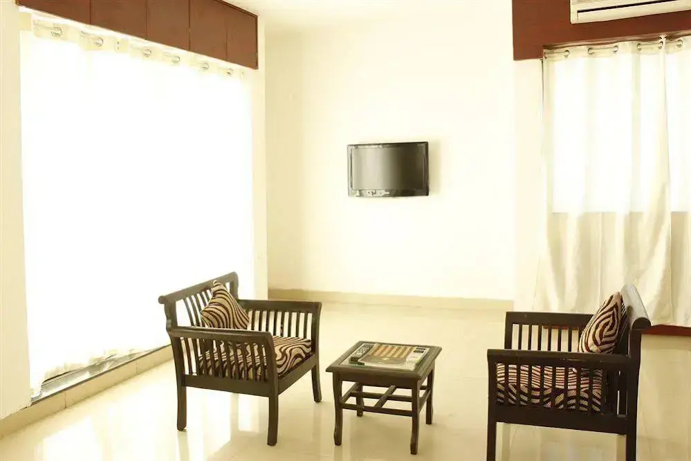 Laurent & Benon Premium Serviced Apartment Ghansoli West