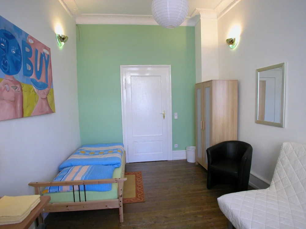 coLodging Mannheim - private rooms & kitchen