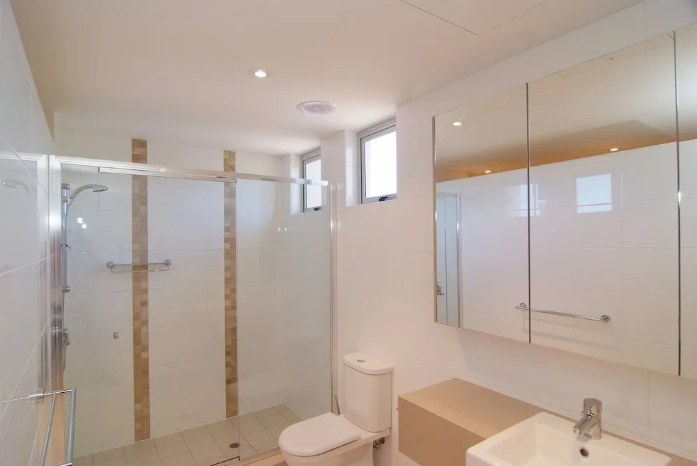 Coral Cove Apartments - Absolute Beachfront Resort Bowen