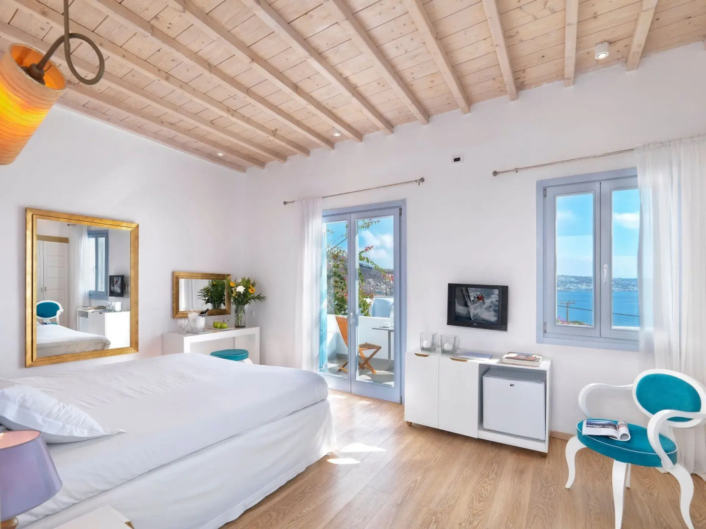 Suntouch Suites ‘’by Checkin’’ Adults Only
