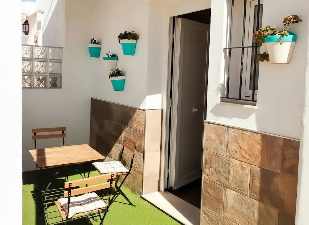 Estudio con Terraza y aire acondicionado
