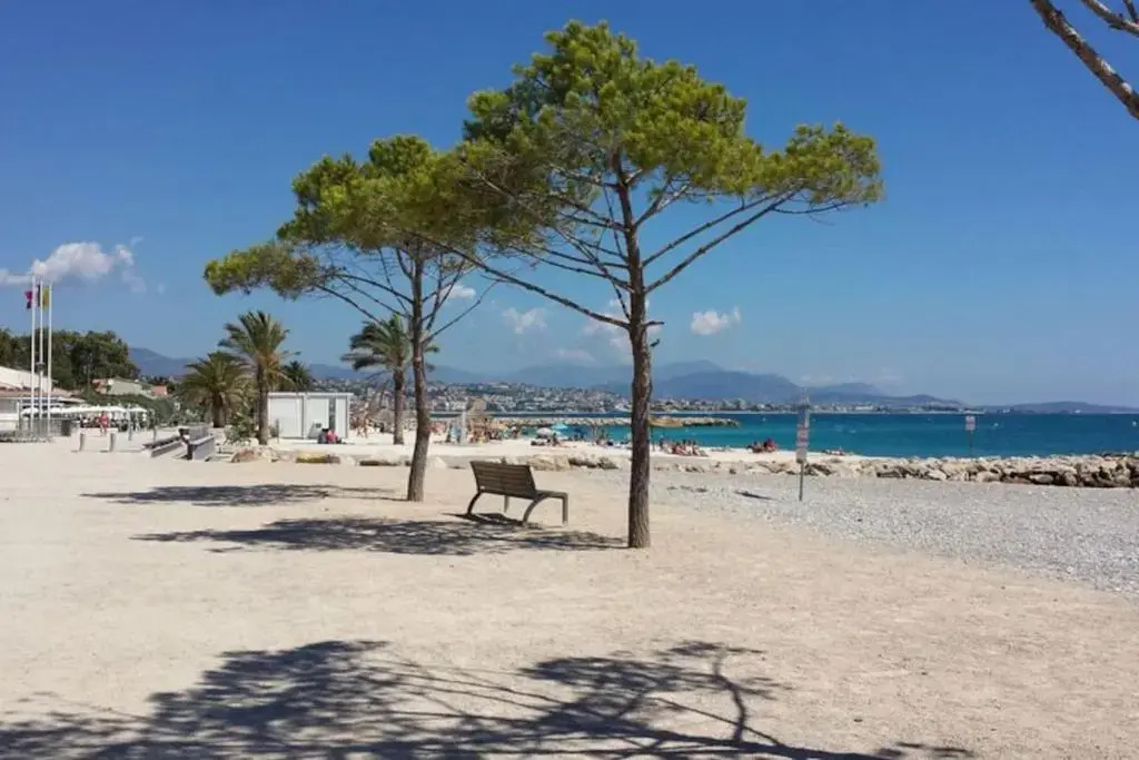 Charmant studio proche de Nice à 300m des plages