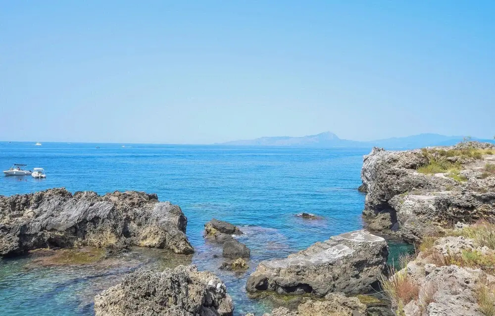 Beautiful Apartment in Falerna Marina With Wifi and 3 Bedrooms