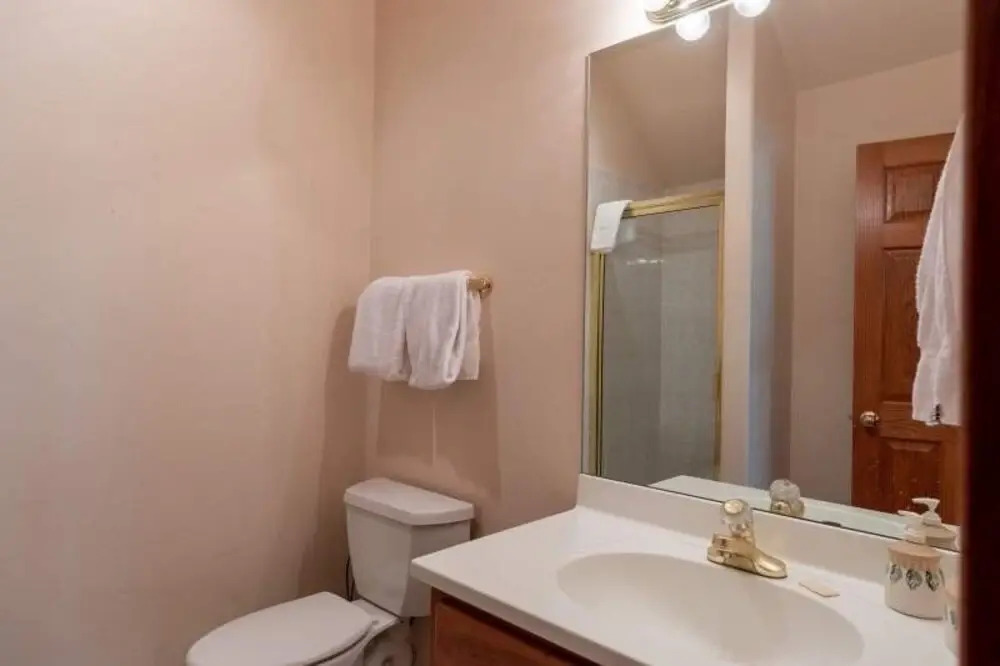 5-Bedroom 4 Bath Home,Sleeps 10, on free Town of Vail Bus Route
