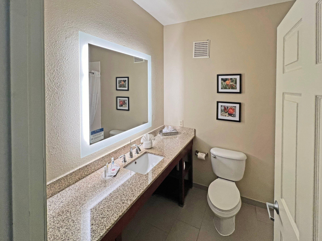 Comfort Suites Peoria Sports Complex